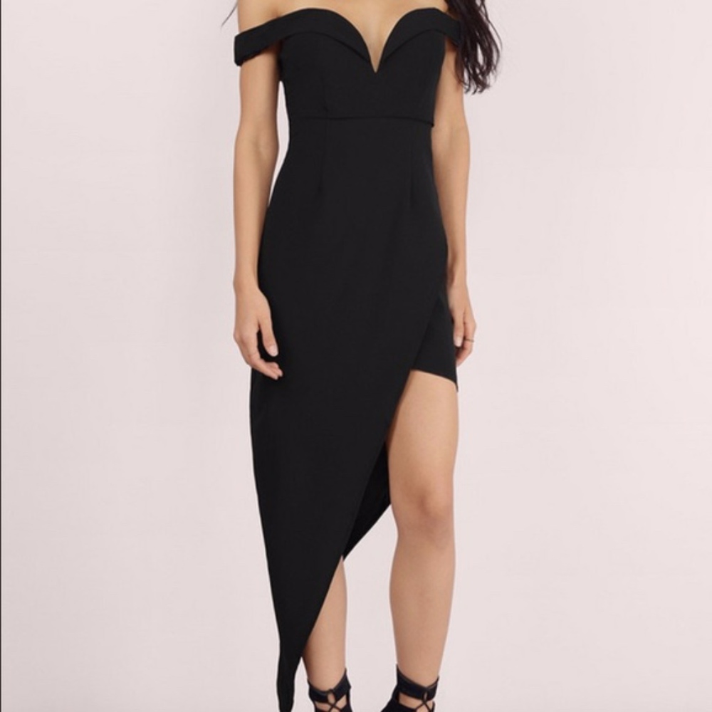 Off the Shoulder High-Low Heart Neckline